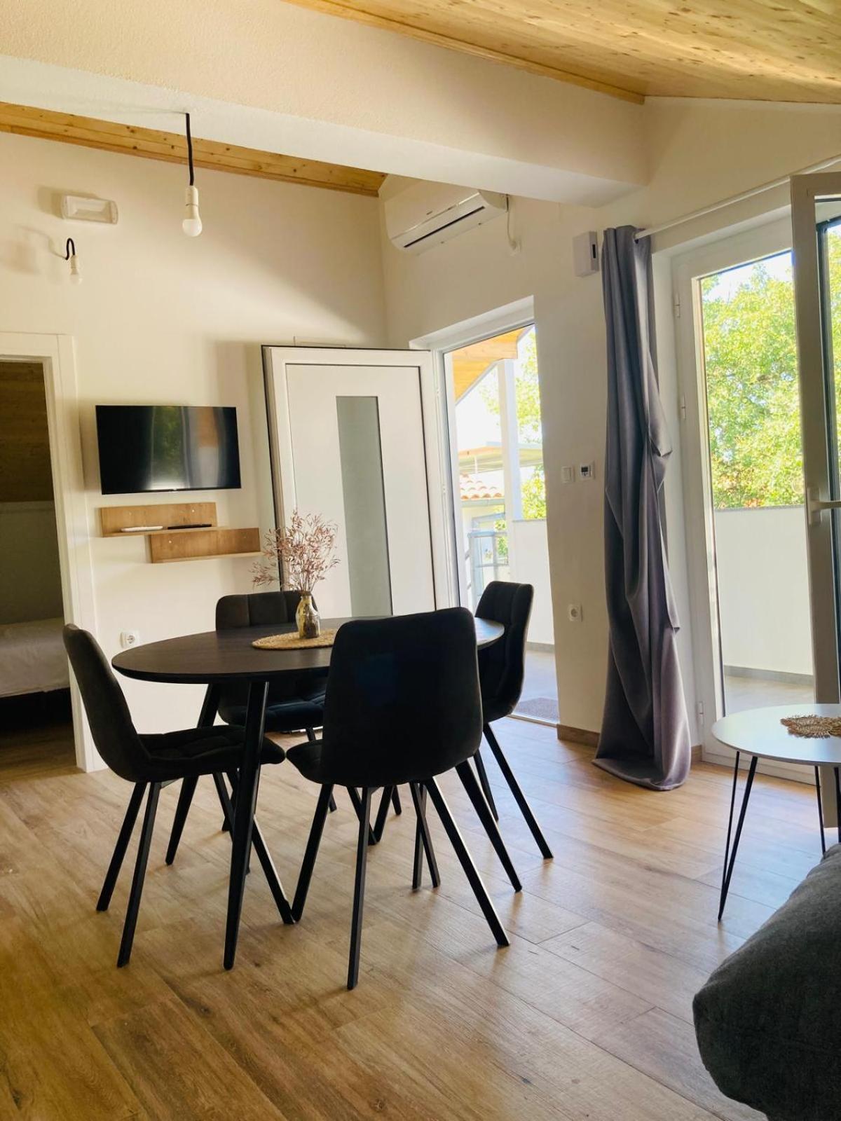 Apartment Mrkic Biograd Na Moru Exterior foto